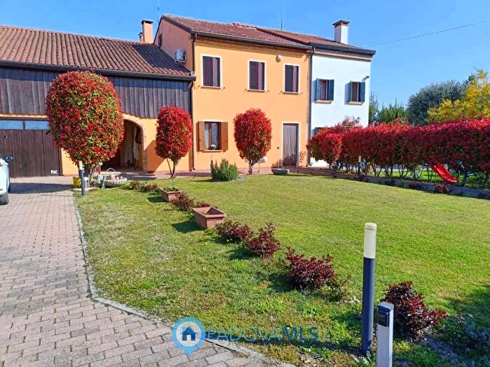 Casa con 5 locali in vendita in Via Cà Ferrante, Casalserugo