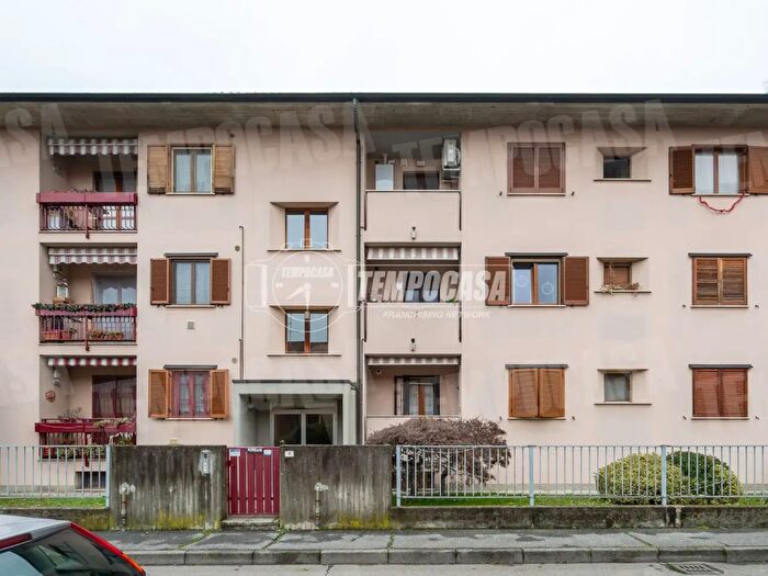 Appartamento quadrilocale in vendita in Via Marche, Gorgonzola