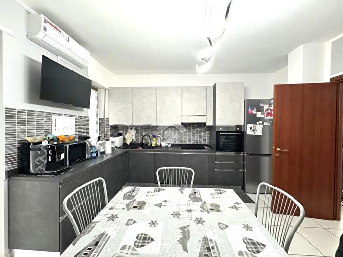 Appartamento trilocale in vendita in Via Baraggino, Chivasso