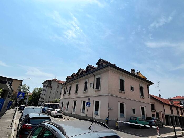 Appartamento trilocale in affitto in Via Fratelli Bandiera, San Biagio, Monza