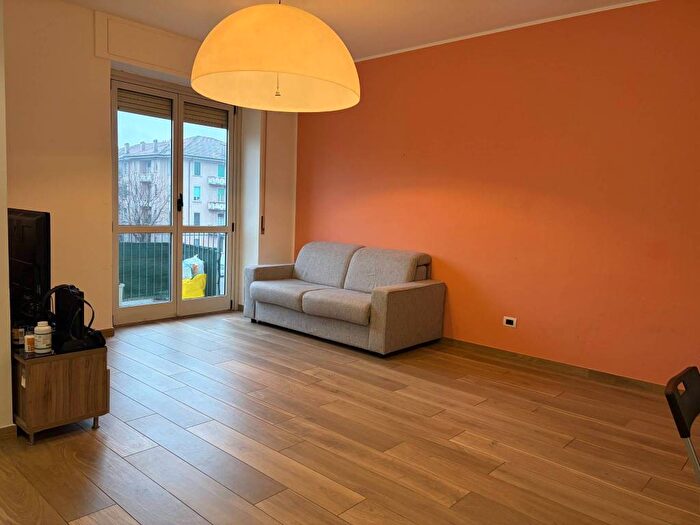 Appartamento bilocale in affitto in Viale Famagosta, Famagosta, Milano