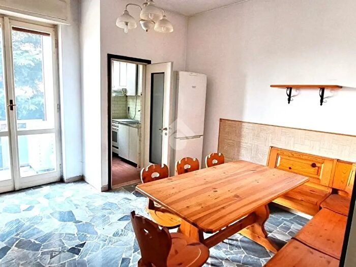 Appartamento trilocale in vendita in Via Gramsci, Vimodrone