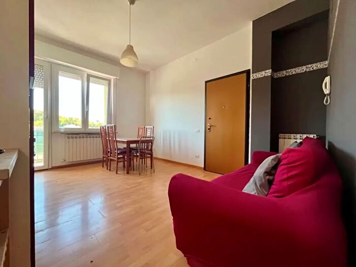 Appartamento trilocale in vendita in Via Aspio Terme, Camerano