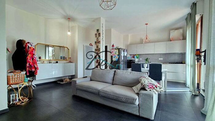 Appartamento quadrilocale in vendita in Via Romana Trav, Montecarlo