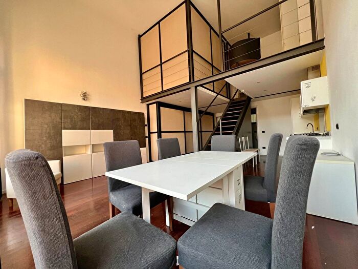 Appartamento bilocale in affitto in Via Monviso, Milano