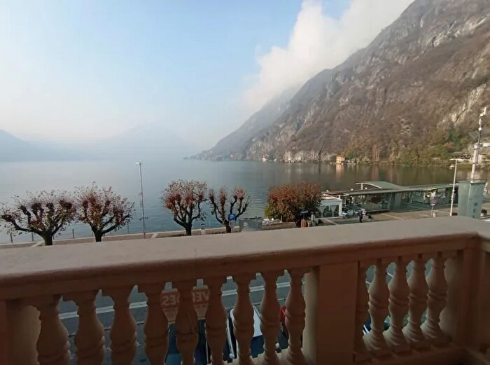 Appartamento bilocale in vendita in Lungolago Giacomo Matteotti Begna Tavordo Porlezza Como Lombardia Italia, Porlezza