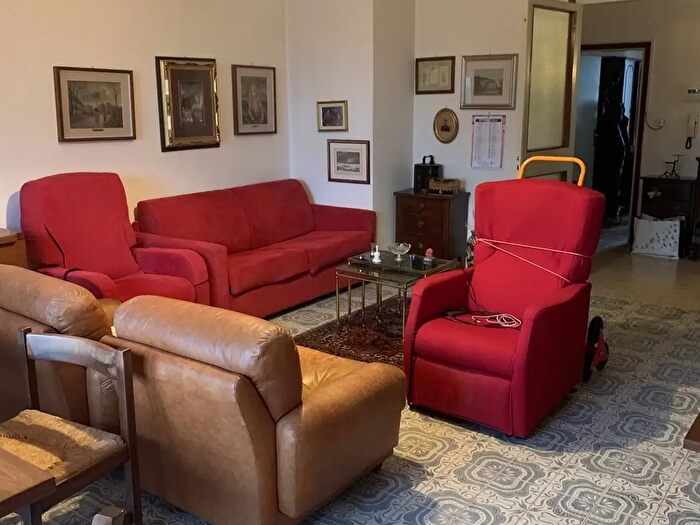 Appartamento con 5 locali in vendita in Ravenna