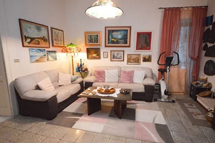 Appartamento quadrilocale in vendita in CoriglianoRossano Via Umberto I, CoriglianoRossano