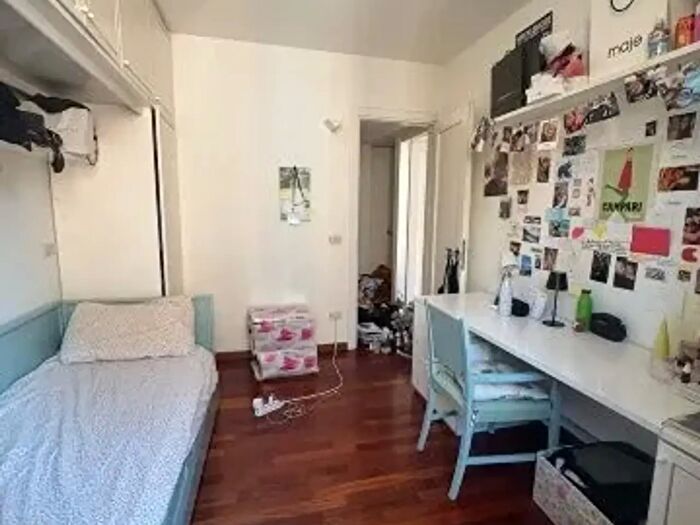Appartamento trilocale in affitto in Via Fontana, Milano