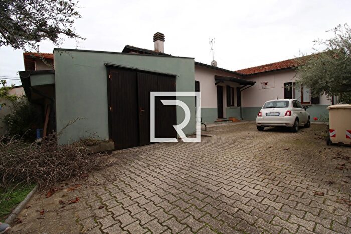 Casa quadrilocale in vendita in Via Fontanelle Forlì, Forli