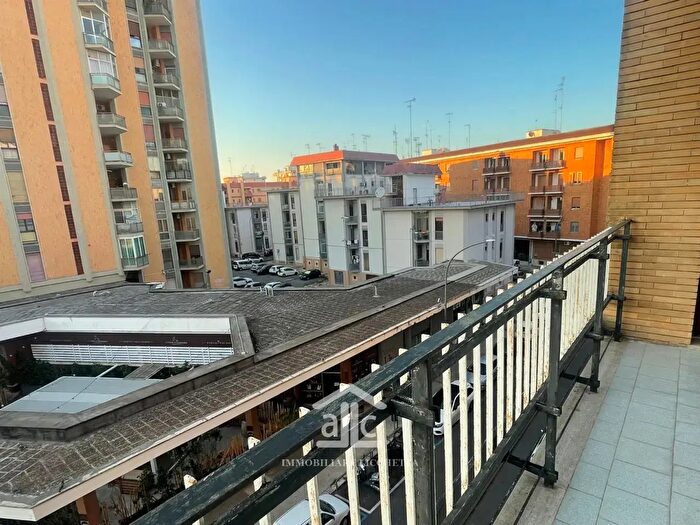 Appartamento quadrilocale in vendita in Via Liguria, Lecce