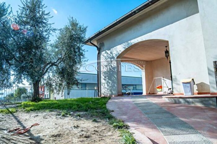 Appartamento con 6 locali in vendita in Via Paal a, San Giustino