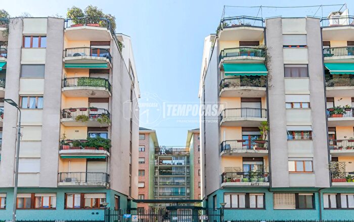 Appartamento trilocale in vendita in Via Gianfranco Zuretti, Milano