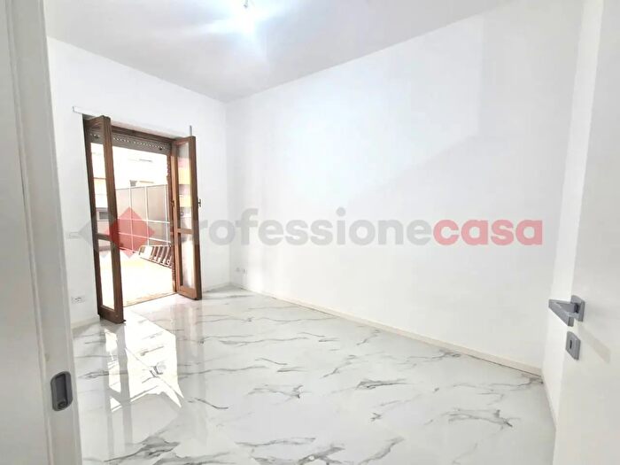 Appartamento bilocale in vendita in Via Giacomo dè Conti, Roma