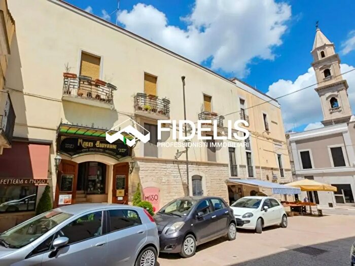 Appartamento quadrilocale in vendita in Vicolo II di Via Domenico De Anellis, Andria