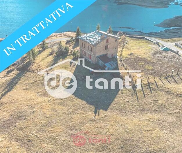 Casa con 8 locali in vendita in Località Suretta Madesimo So, Madesimo