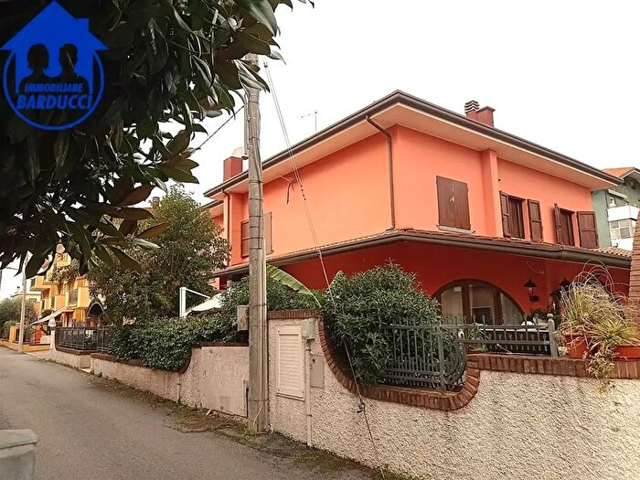 Appartamento con 5 locali in vendita in Via Romea, BellariaIgea Marina