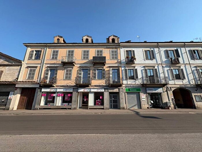 Case in Vendita e in Affitto - 2