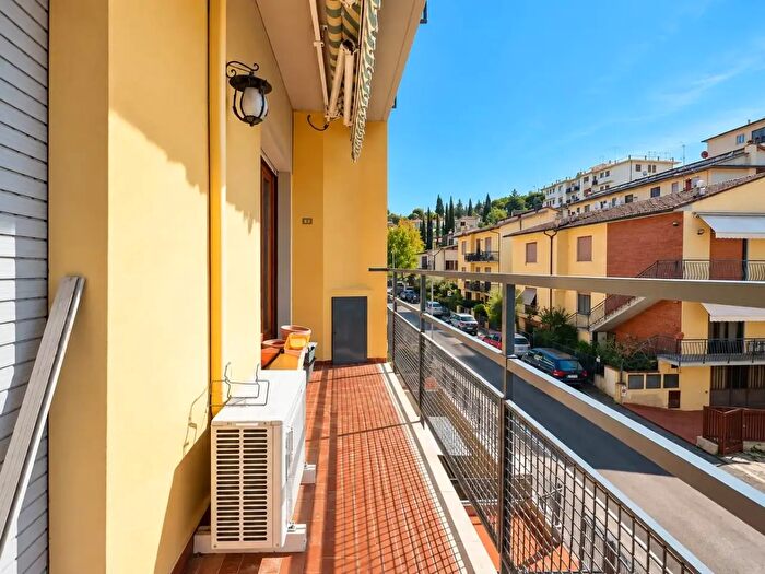 Appartamento con 5 locali in vendita in Via Giovanni Amendola, Impruneta