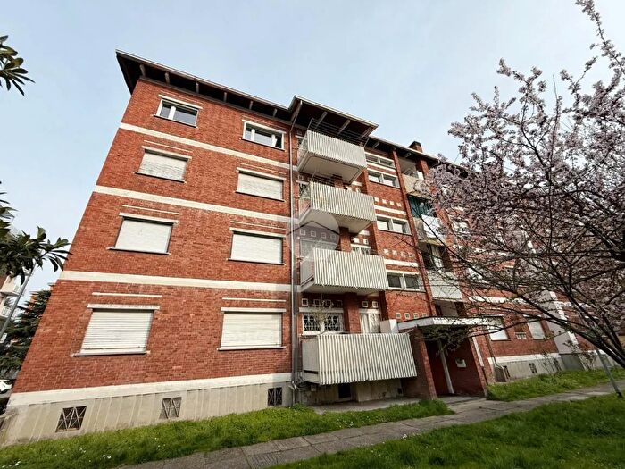 Appartamento con 5 locali in vendita in Via Gobetti, Ivrea