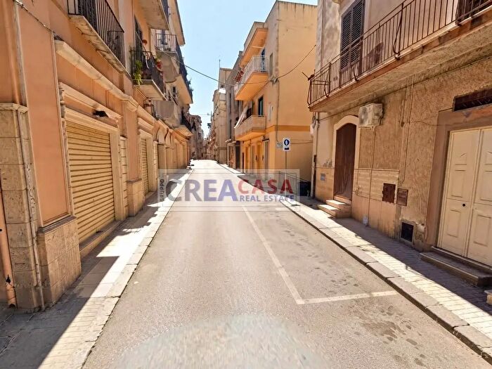 Casa con 5 locali in vendita in Via Roma, Riesi