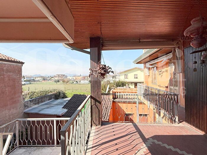 Appartamento con 5 locali in vendita in Via Roma, Albignasego