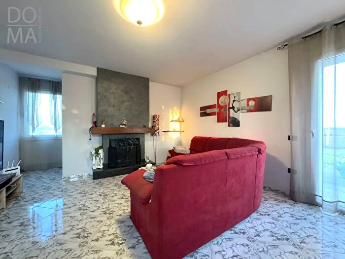 Casa con 8 locali in vendita in Loreo