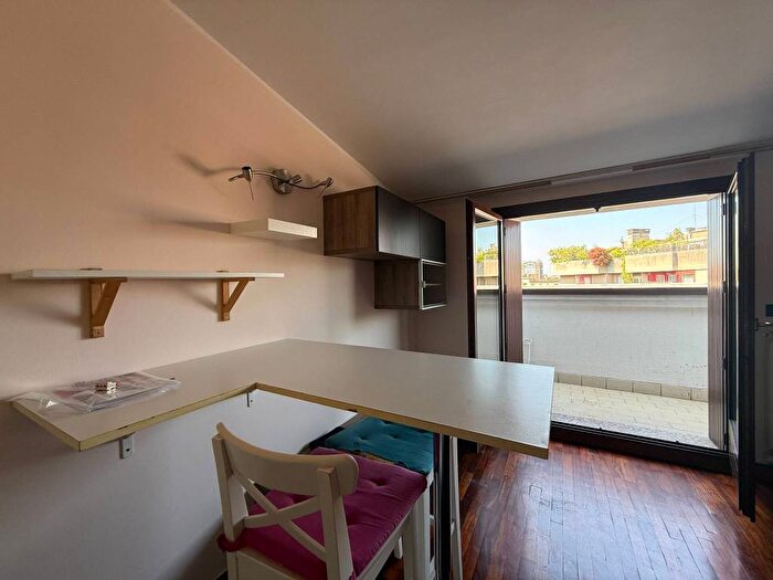 Casa bilocale in affitto in Via Legnone, Dergano, Milano