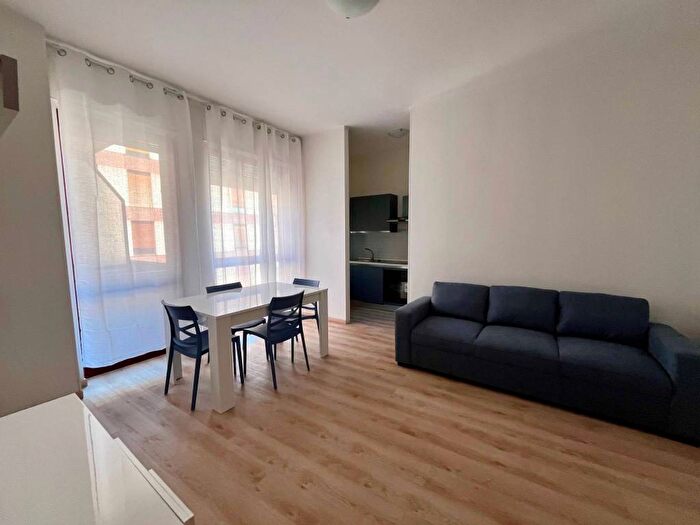 Appartamento quadrilocale in affitto in Via Dante Alighieri, Ospedale, Alessandria