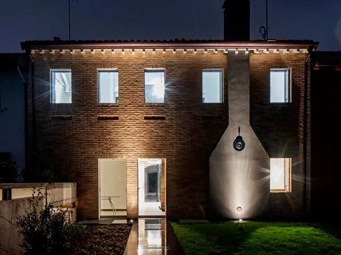 Casa con 9 locali in vendita in Ponzano Veneto, Ponzano Veneto