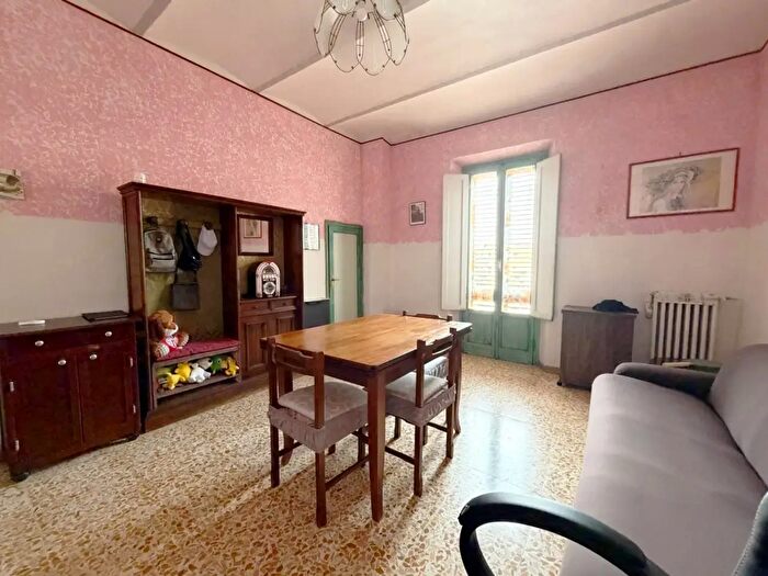 Appartamento quadrilocale in vendita in Via Aretina, Montevarchi