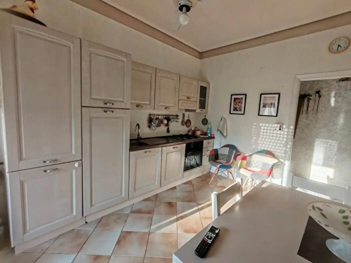 Appartamento trilocale in vendita in Via Augusta, Siracusa