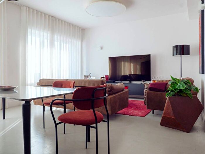 Appartamento con 5 locali in affitto in Via Francesco Crispi, Piazza Amedeo Parco Margherita, Napoli