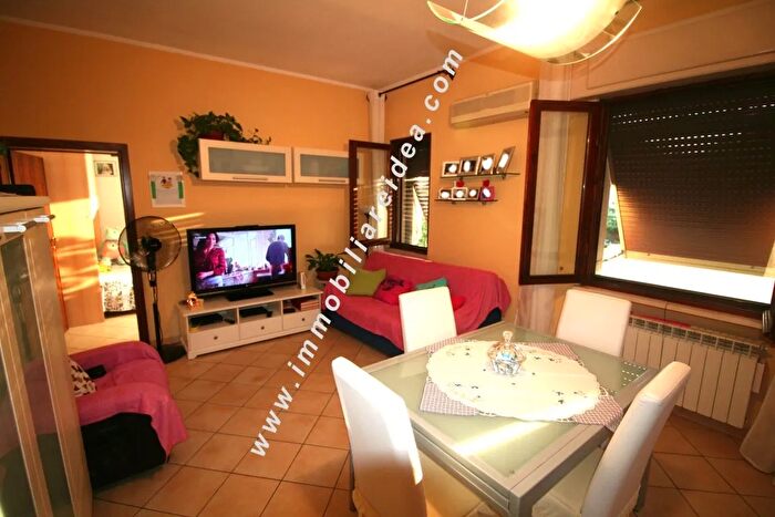 Appartamento trilocale in vendita in Rosignano Marittimo