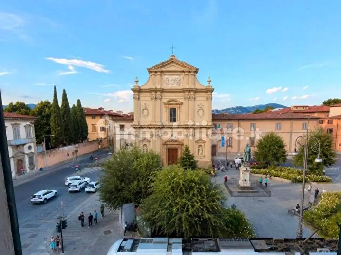 Appartamento trilocale in affitto in Firenze