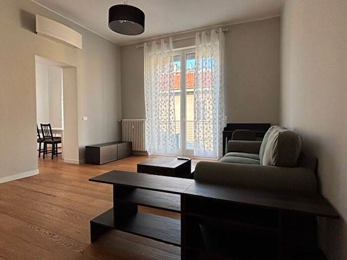 Appartamento bilocale in affitto in Bocconi, Milano