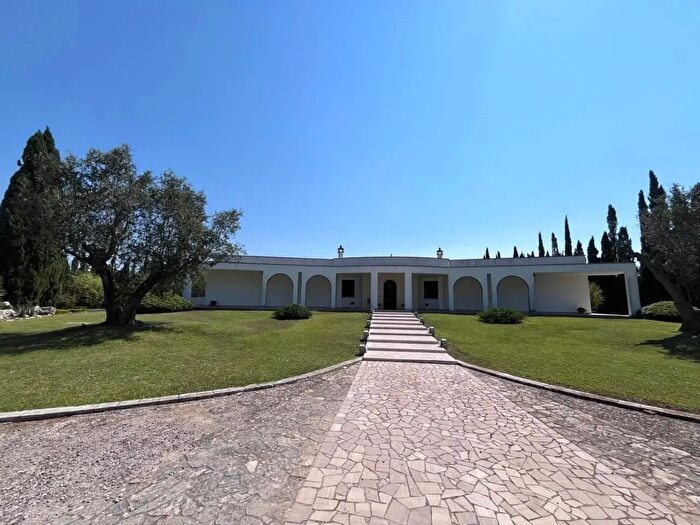 Casa con 7 locali in vendita in Via Poggiardo, San Cassiano