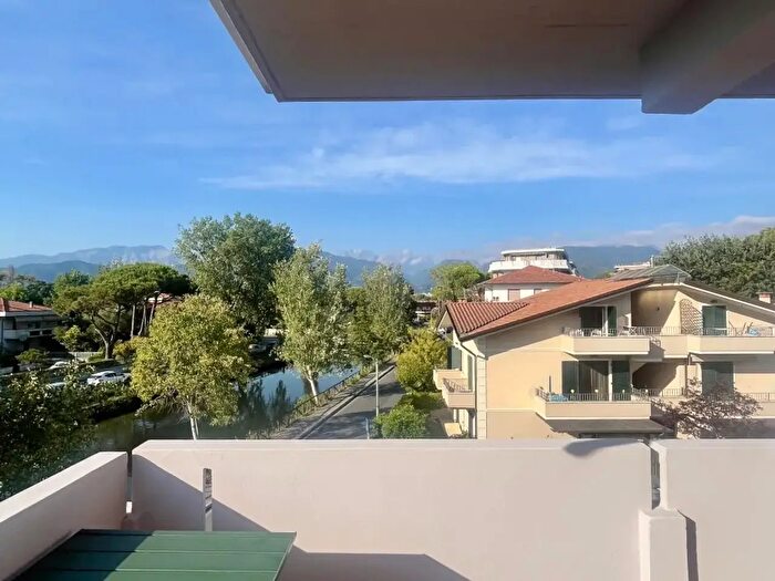 Appartamento trilocale in vendita in Massa