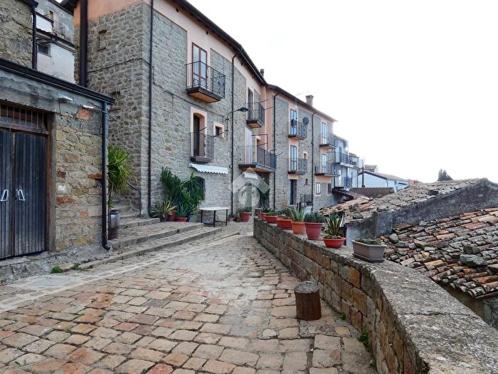 Appartamento trilocale in vendita in Via Firenze, Colobraro