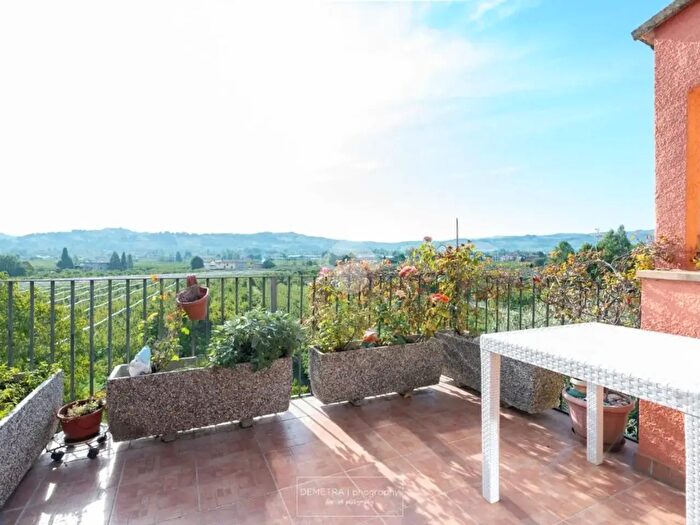 Appartamento trilocale in vendita in Via Modenese, Vignola