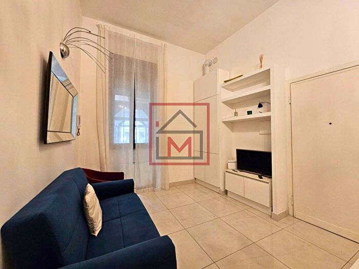 Appartamento trilocale in affitto in Via Cesare Battisti, Guastalla, Milano