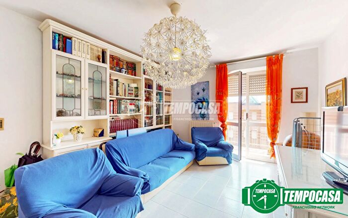 Appartamento quadrilocale in vendita in Via IV Novembre, Novi Ligure