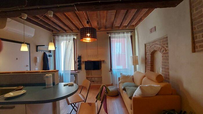 Appartamento bilocale in affitto in Borgo Riccio da Parma, Centro Storico, Parma