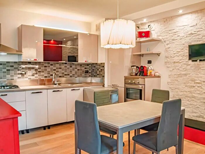 Casa con 5 locali in vendita in San Miniato