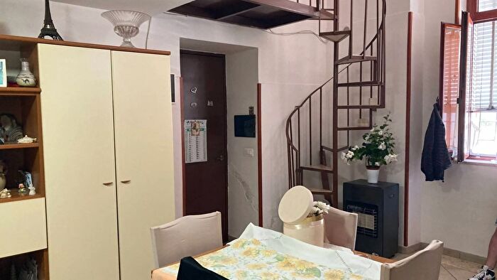 Appartamento monolocale in vendita in Via Emilio Scaglione Napoli, Napoli