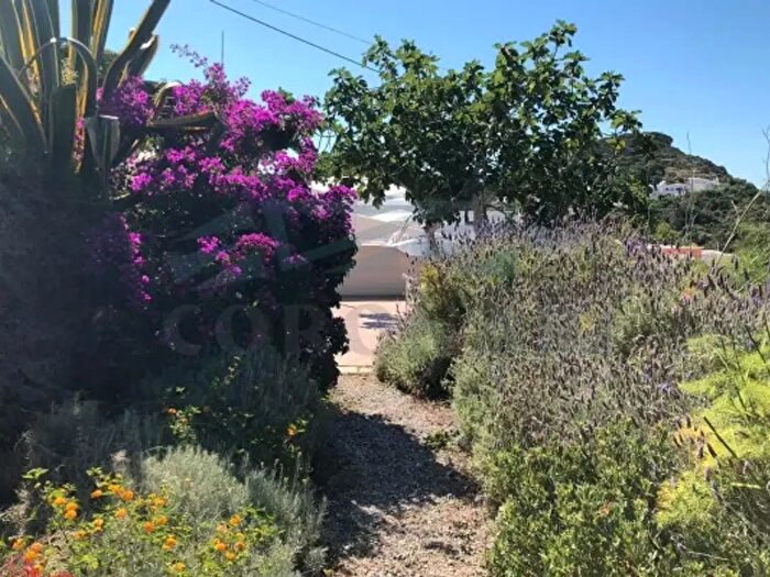 Appartamento quadrilocale in vendita in Via Provinciale per Le Forna, Ponza