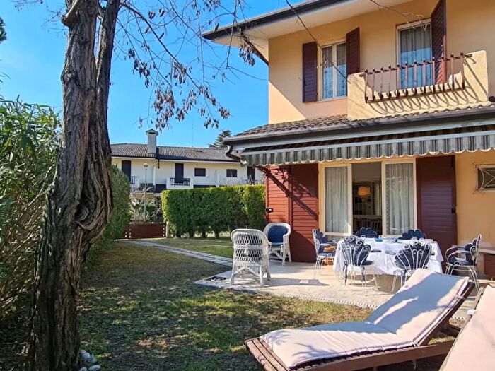 Casa quadrilocale in vendita in Via Vasco da Gama, Caorle