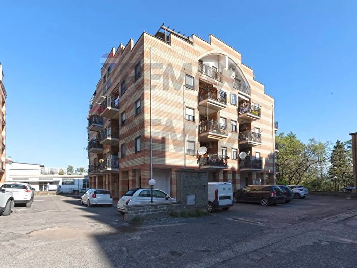 Appartamento trilocale in vendita in Via Cava di Gorga Snc, Viterbo