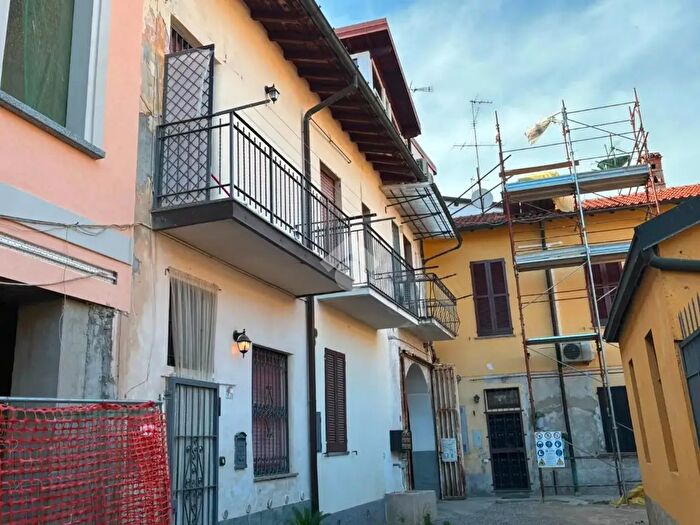 Case in Vendita e in Affitto - 2