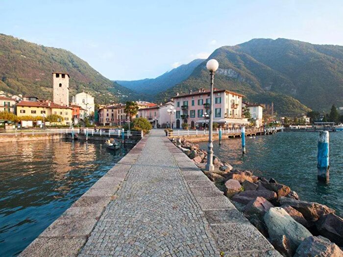 Appartamento trilocale in vendita in Via Dante Alighieri, Pisogne